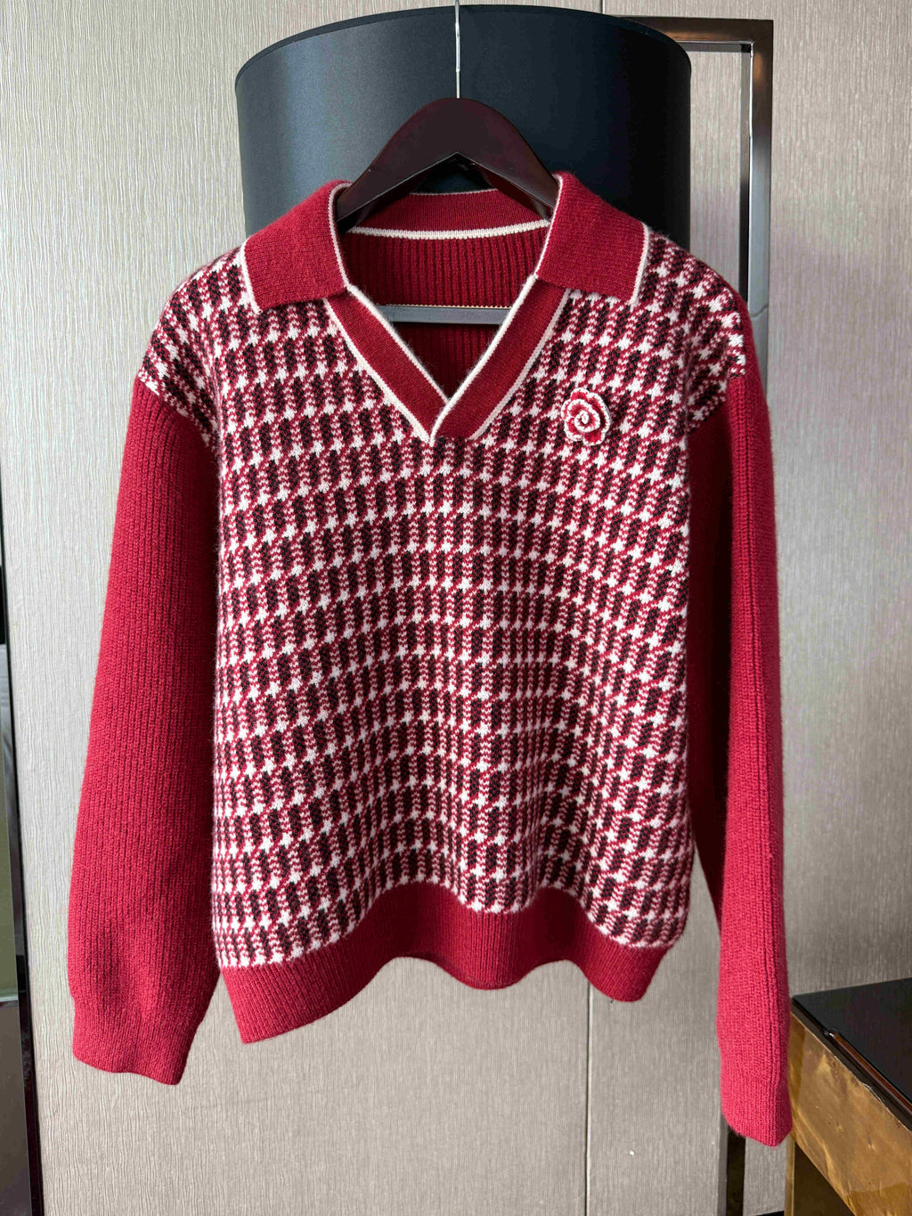 Stitching Contrast Color V-neck Houndstooth Sweater