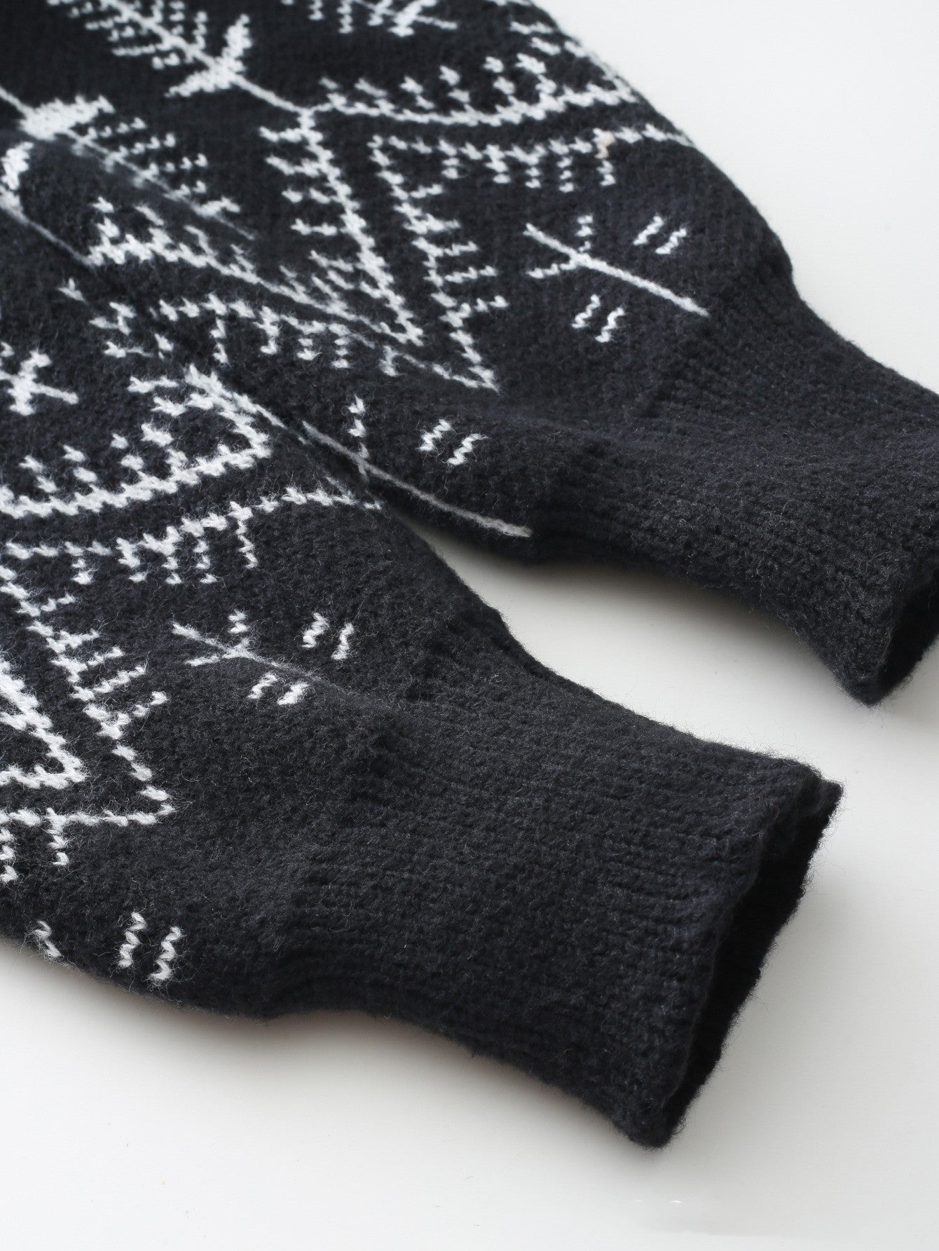 Autumn And Winter Jacquard Retro Diamond sweater