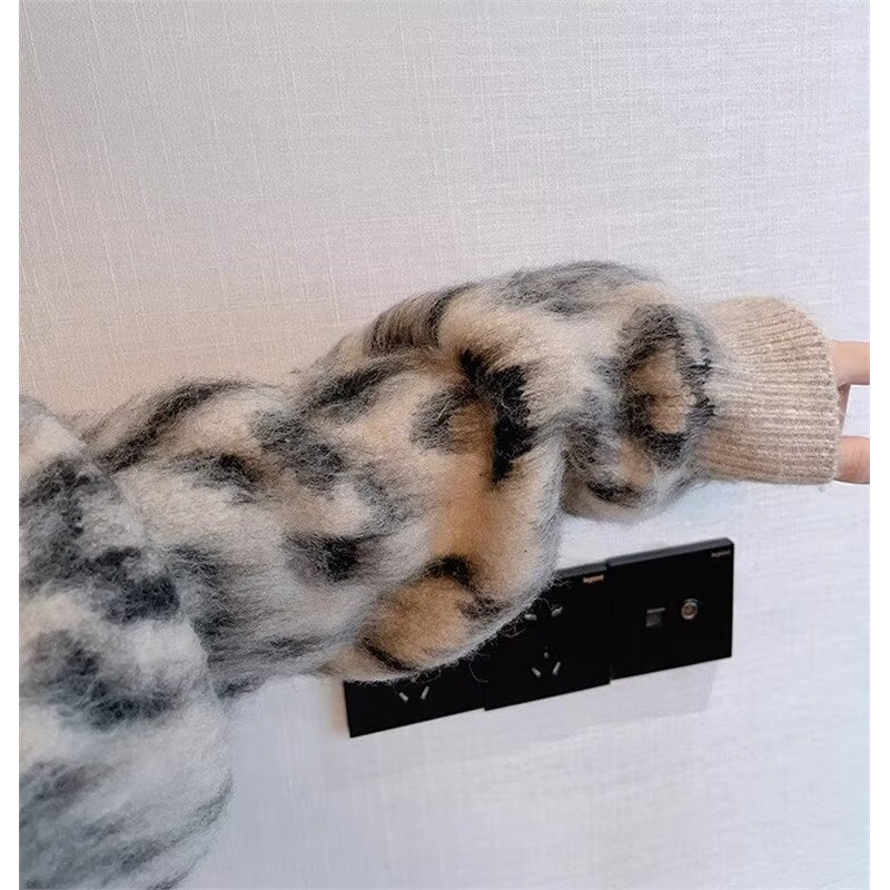 Retro Contrast Color Leopard-print Sweater