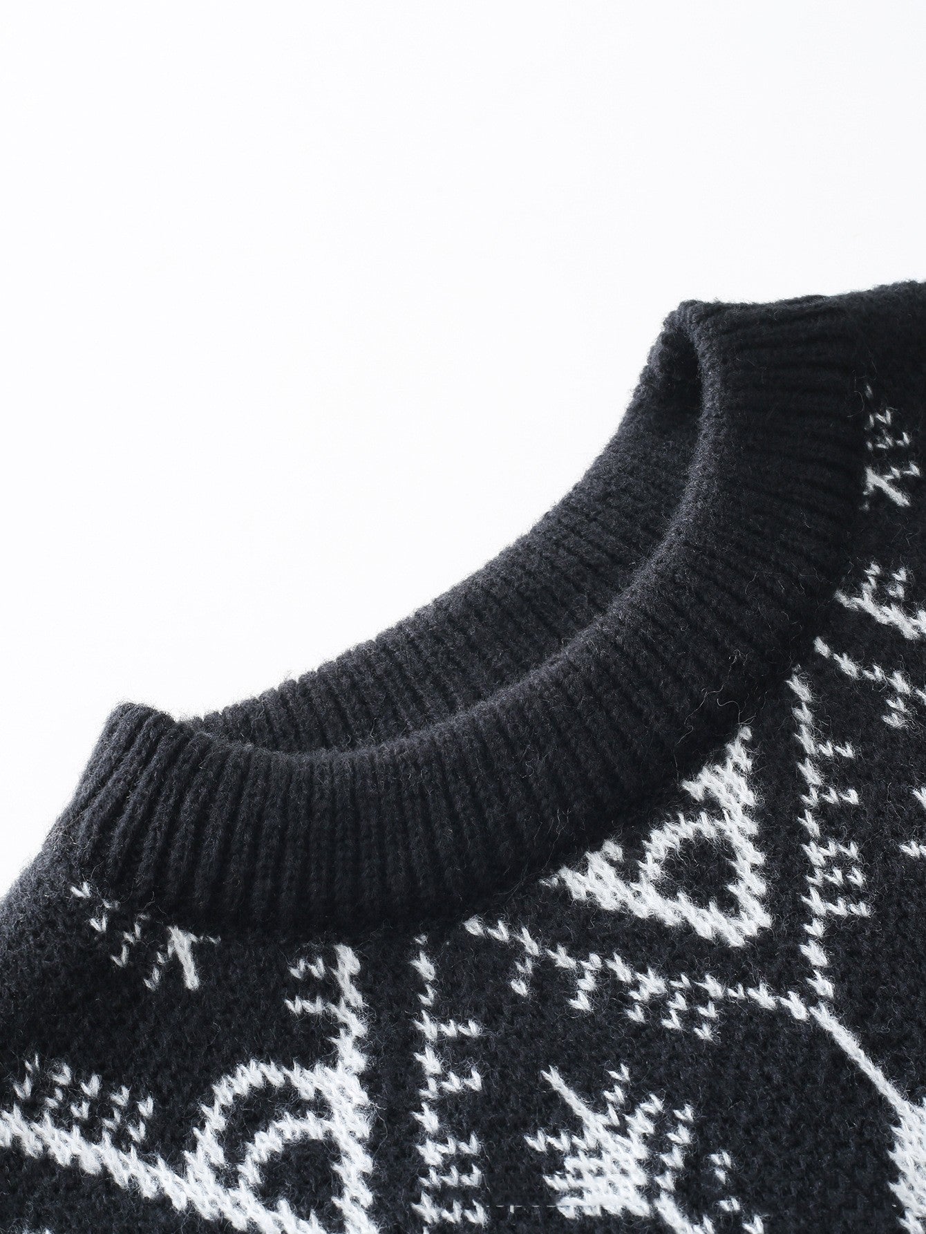 Autumn And Winter Jacquard Retro Diamond sweater