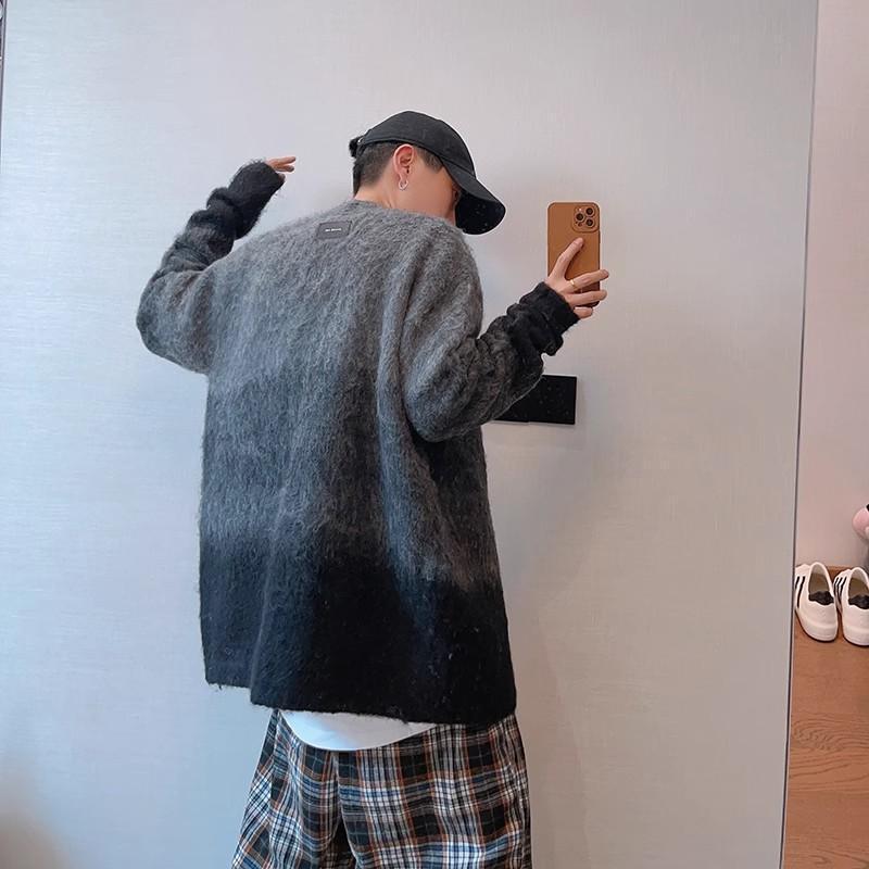 Retro Easy Matching Gradual Change From Black To Gray Brushed Cardigan Without Buckle sweater