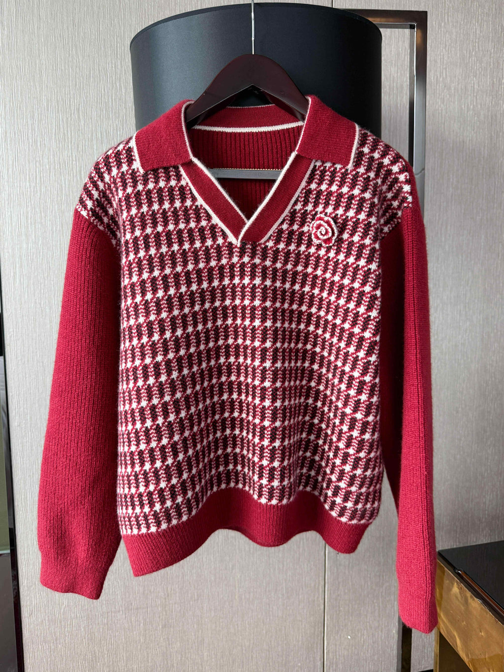 Stitching Contrast Color V-neck Houndstooth Sweater