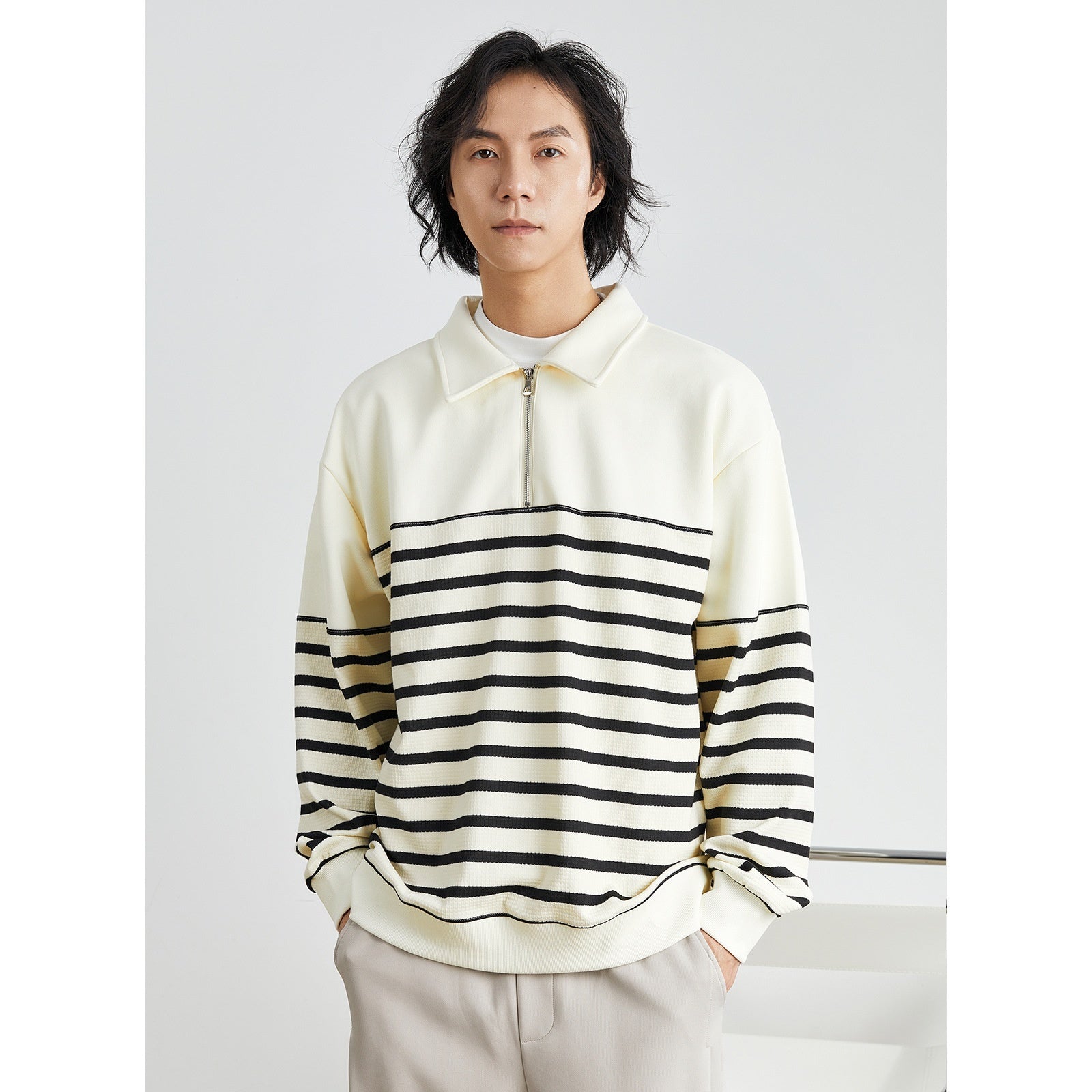 Contrast Color Texture Advanced Lapel Sweater