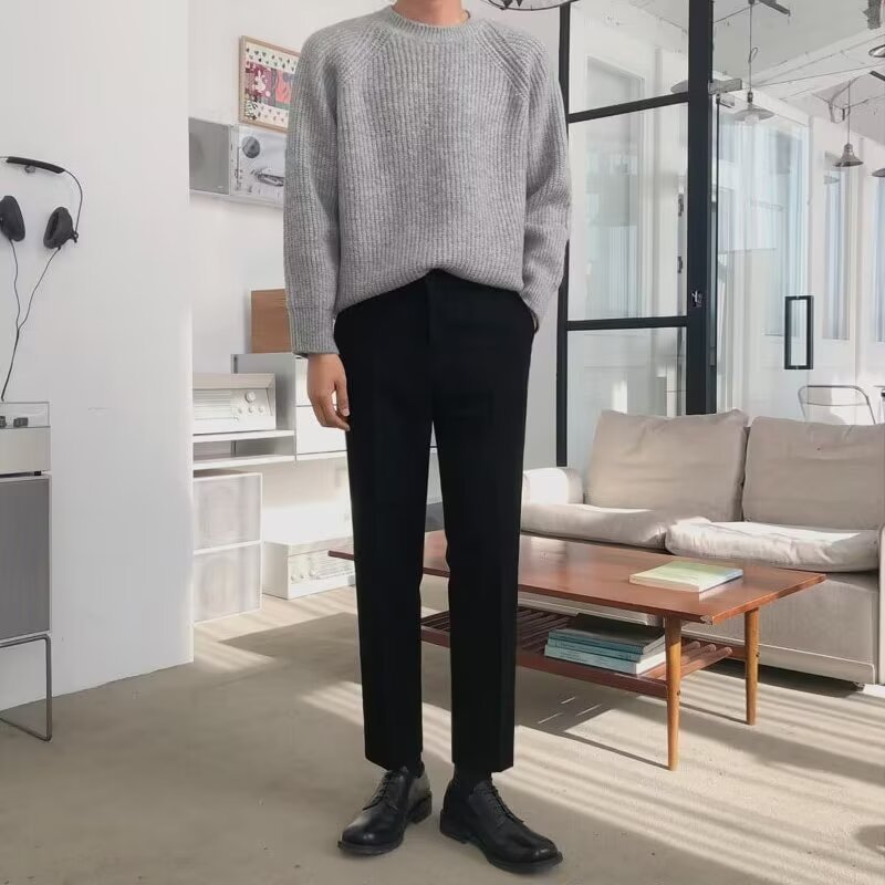 Retro Solid Color Round Neck Vertical Pattern Sweater men