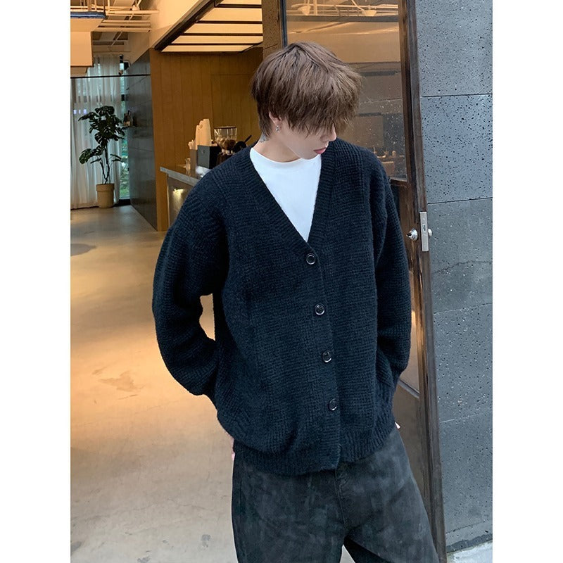 Retro Simple Solid Color And V-neck Men's Knitting Sweater