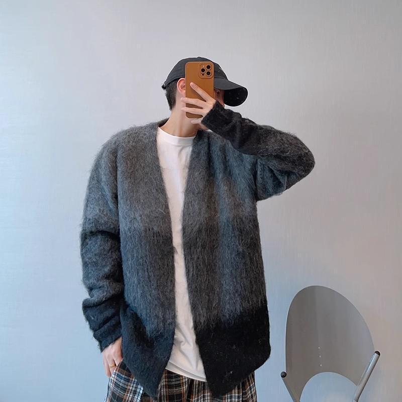 Retro Easy Matching Gradual Change From Black To Gray Brushed Cardigan Without Buckle sweater