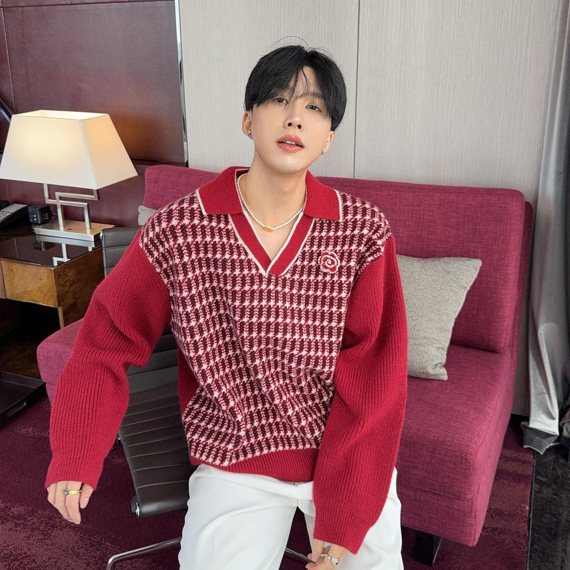 Stitching Contrast Color V-neck Houndstooth Sweater